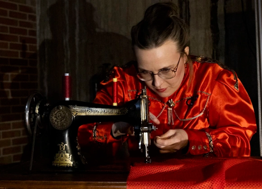 UML DOUBLE BILL: De profundis & Silkkiperhonen 